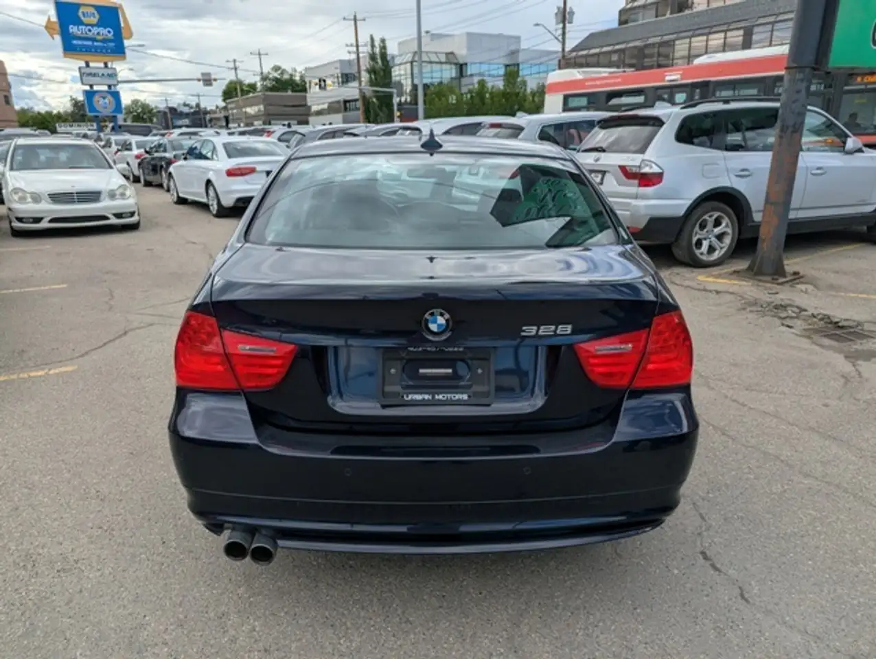 BMW 3 Series photo BMW 3 Series