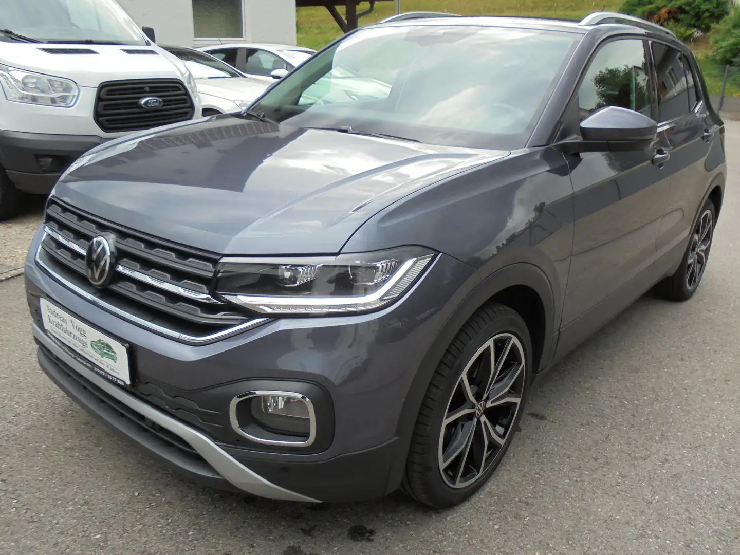 Volkswagen T-Cross 1,0l DSG Style LED Sitzheiz. 18 Zoll Alufelgen Gris - 1