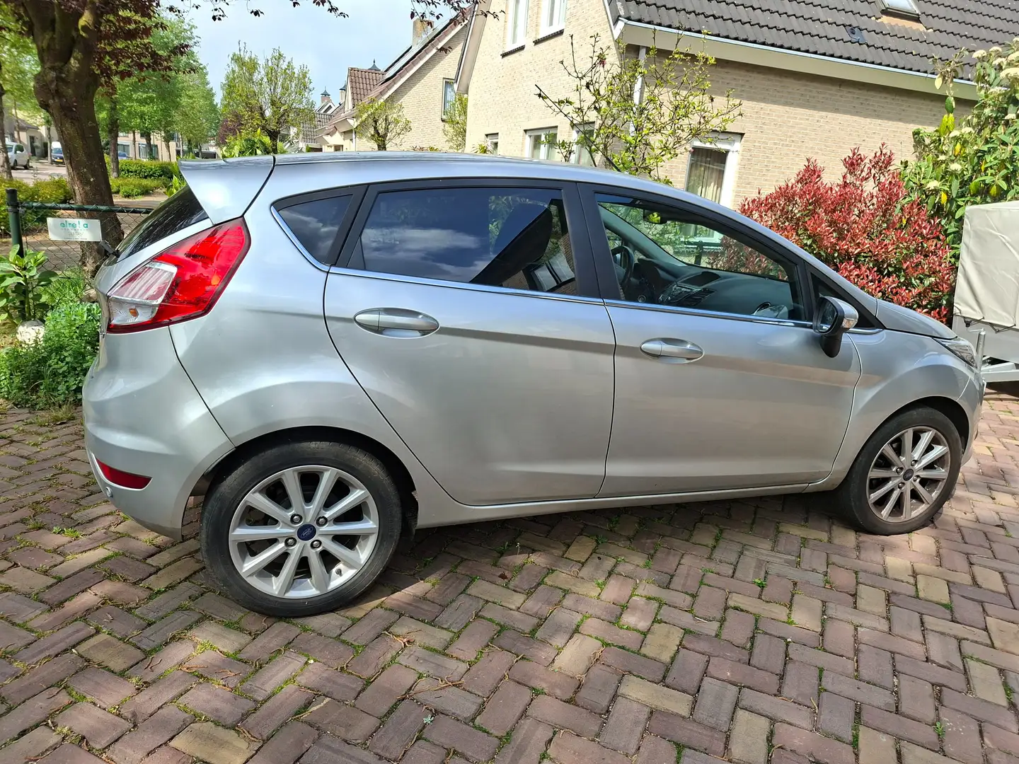 Ford Fiesta Fiesta 1.0 Style Ultimate Zilver - 1