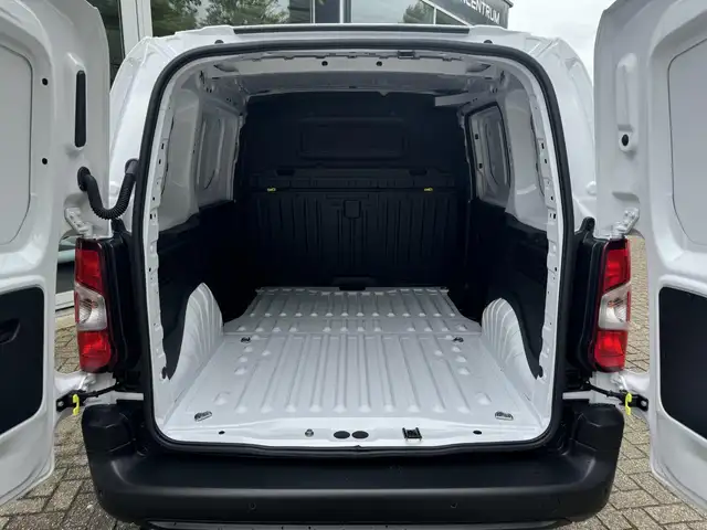 Peugeot Partner e-Partner L1 50 kWh 136pk | 8 jaar garantie | 0% f
