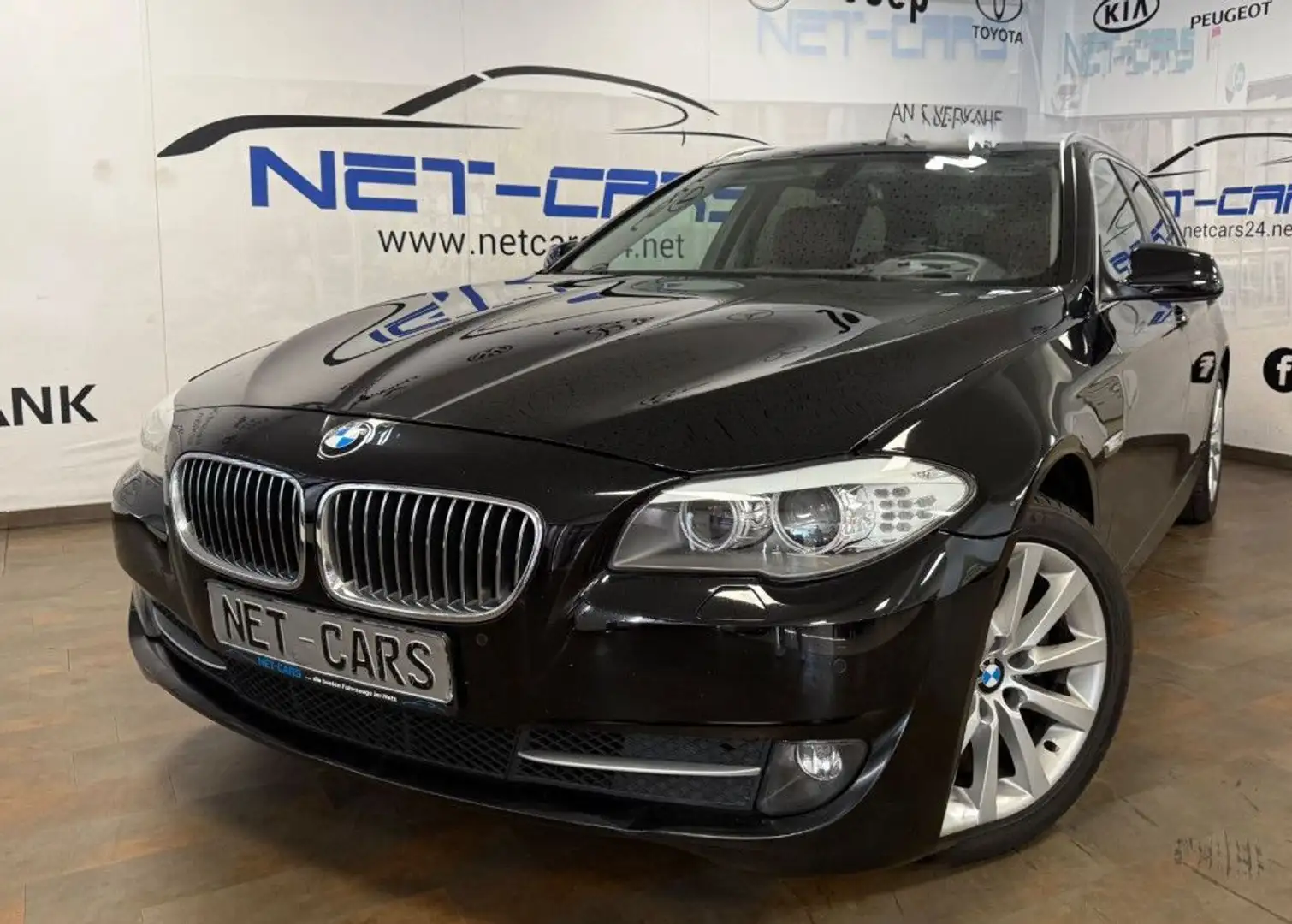 BMW 520 d T F11 Leder-Braun*NAVi*Xenon*SPORTSITZE Schwarz - 1