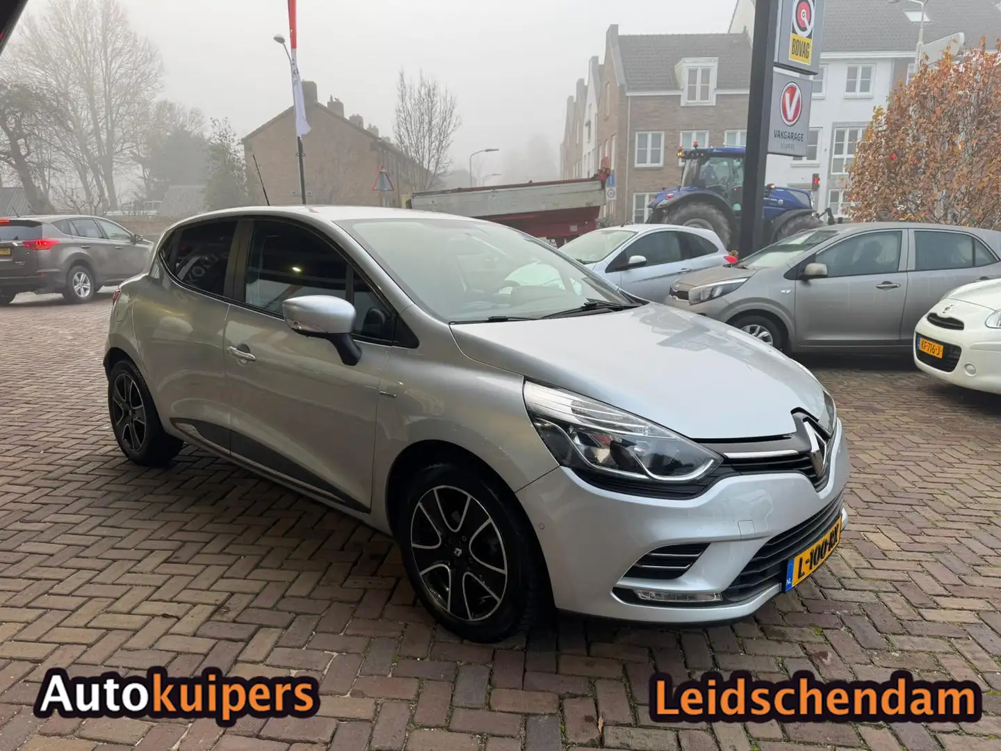 Renault Clio 0.9 TCe Limited Gris - 2
