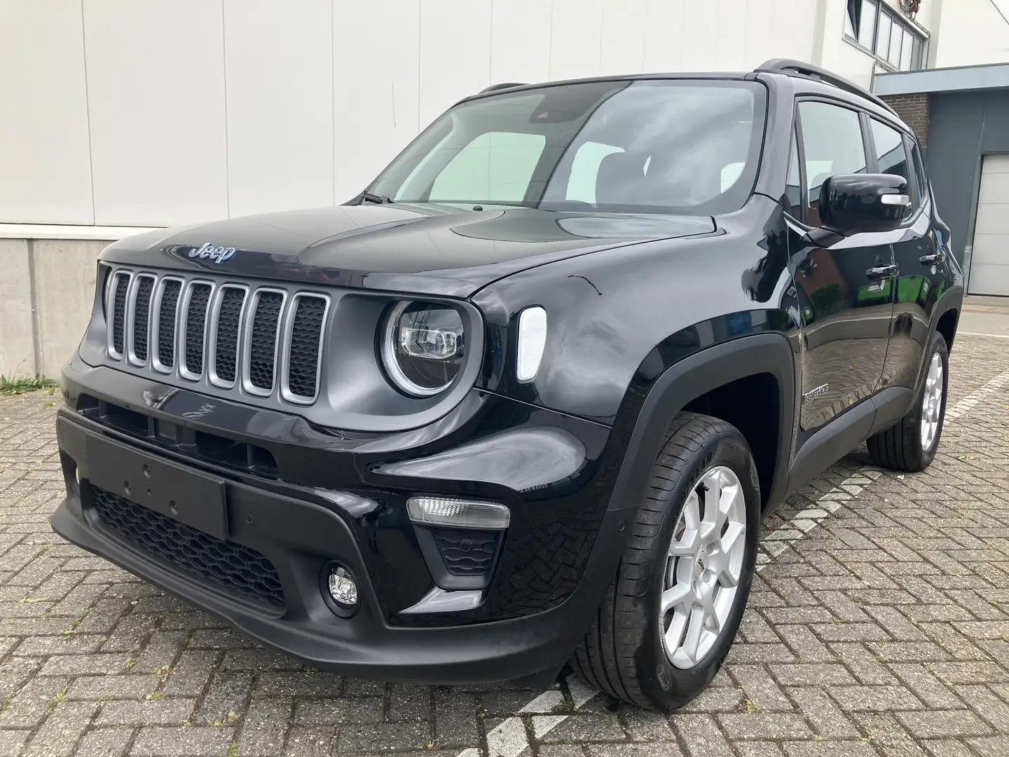 Jeep Renegade 4xe 190 Plug-in Hybrid Electric S Zwart - 2