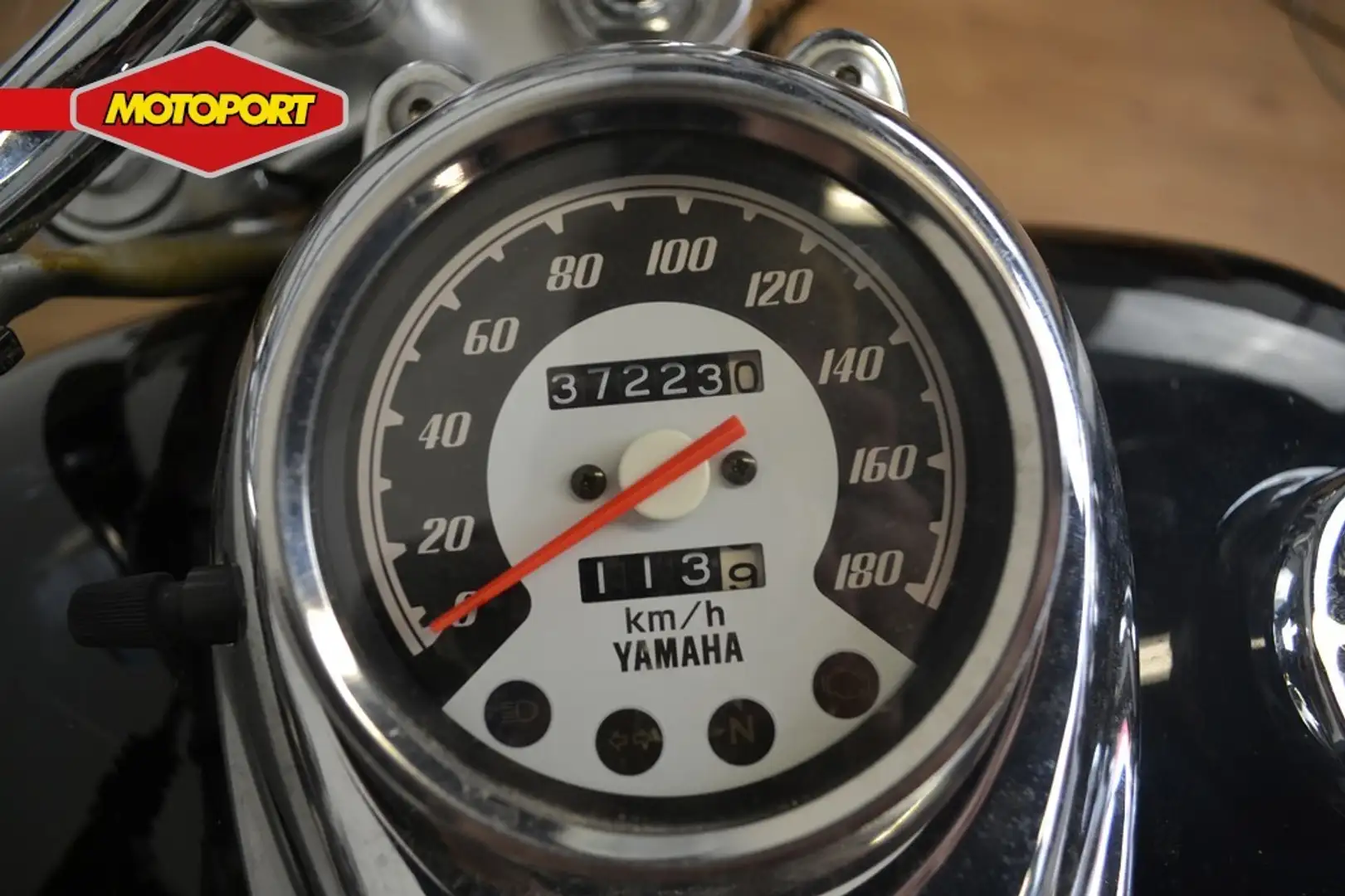 Yamaha XVS 650 Dragstar Czarny - 2