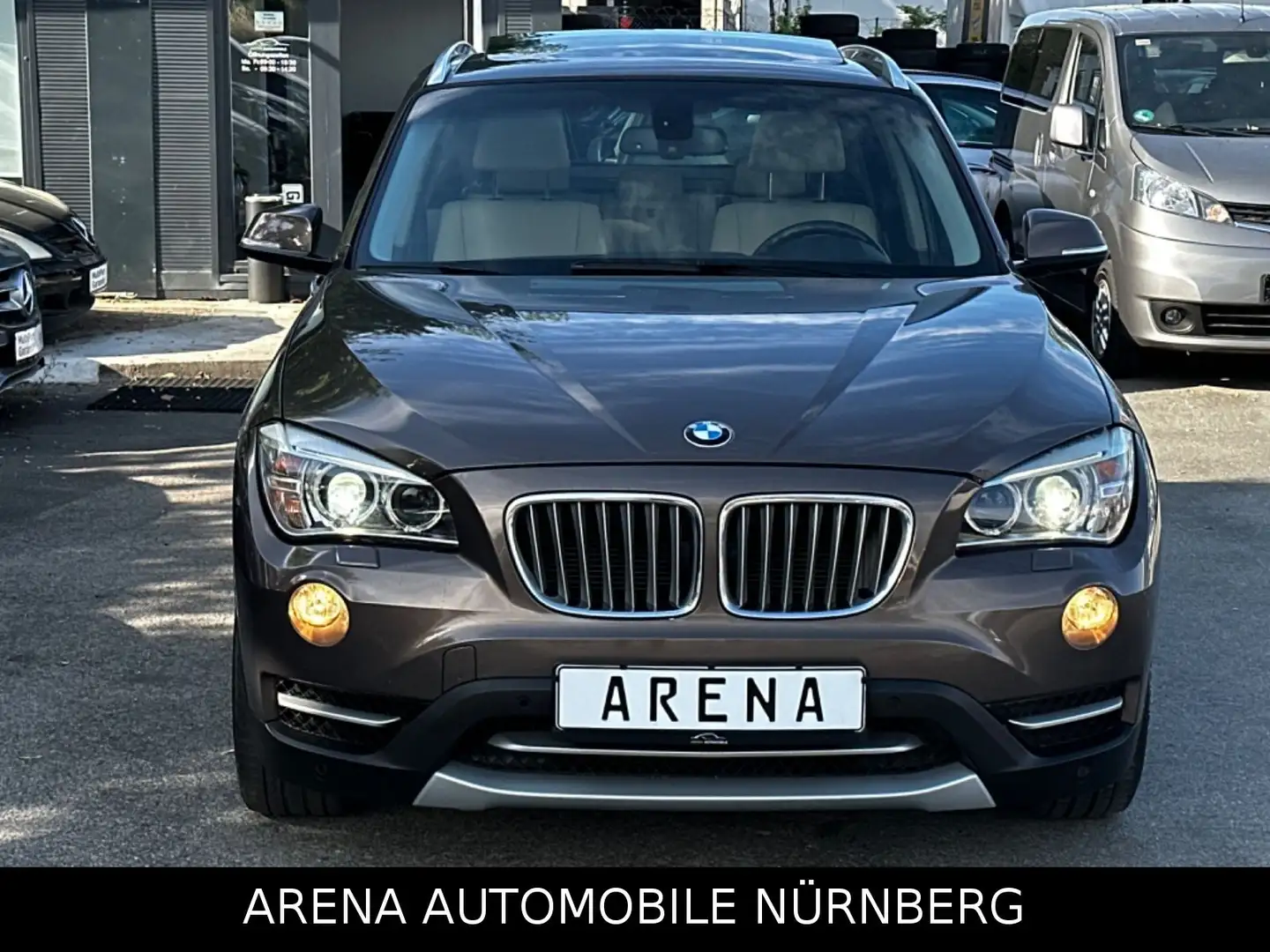 BMW X1 25d xDrive Automatik*Panorama*Bi-Xenon*Leder - 2