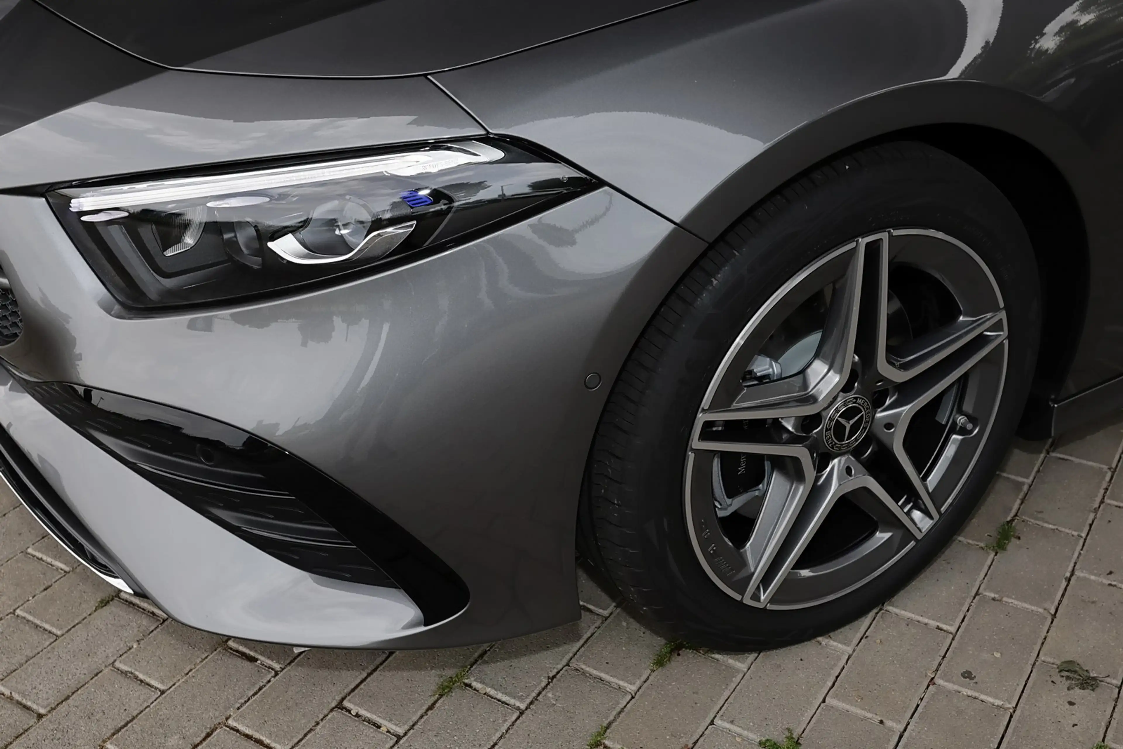 Mercedes-Benz A 220 4M AMG MBUX+360°+M-LED+Distro+Totwink+18 — photo 3