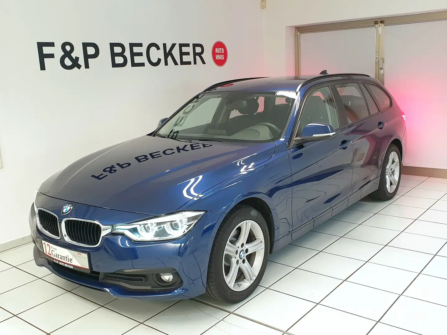 BMW 320 320d Touring Advantage Scheckheft BMW LED NAVI Bleu - 1