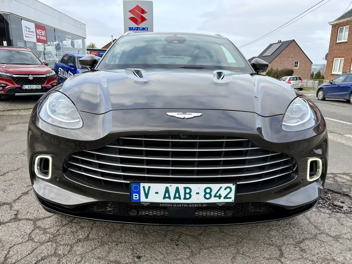 Aston Martin DBX V8 Grijs - 2