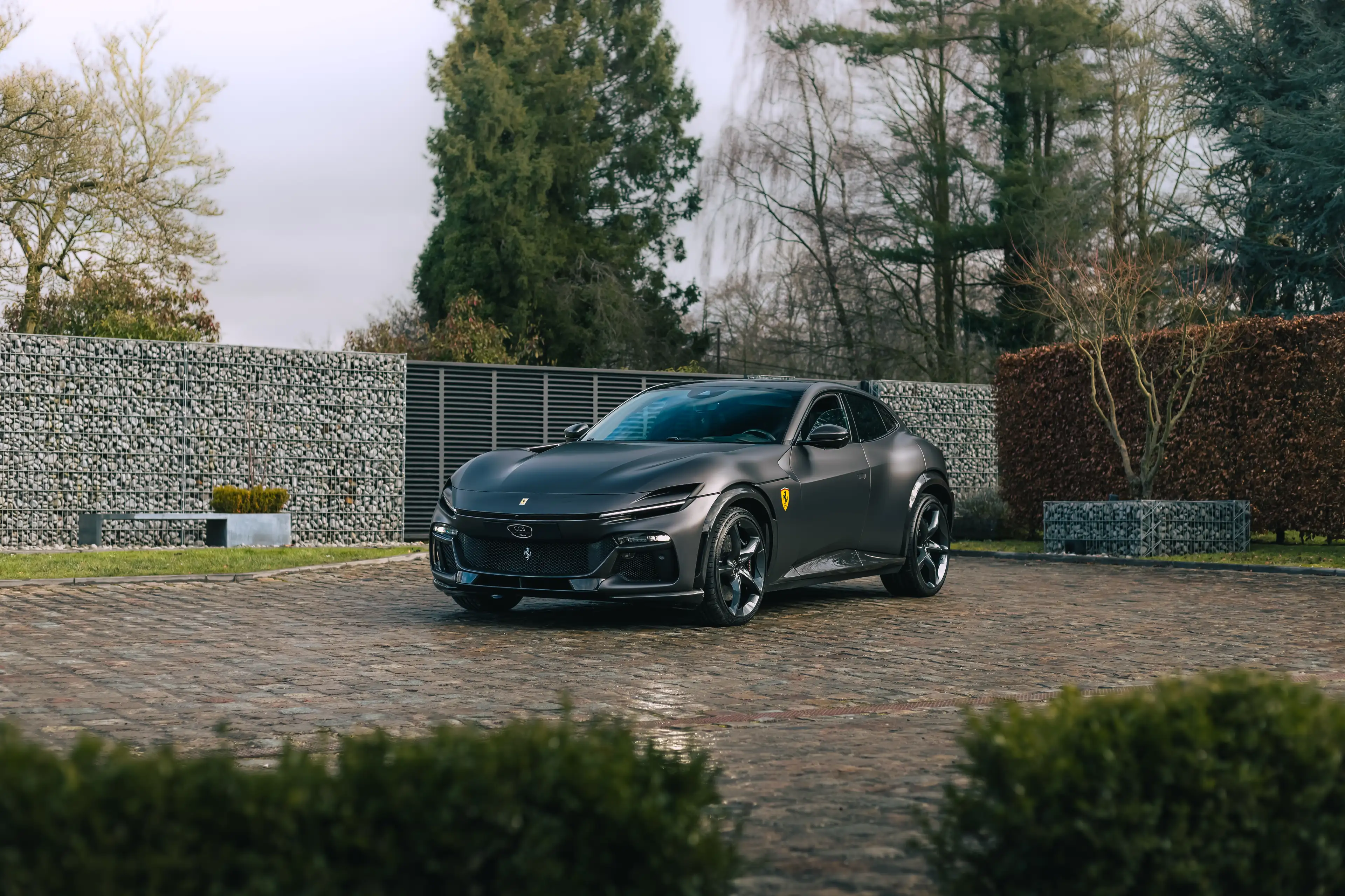 Ferrari Purosangue Matte Grigio/ Panoramic roof/ Carbon Pack/ Belgian — photo 14