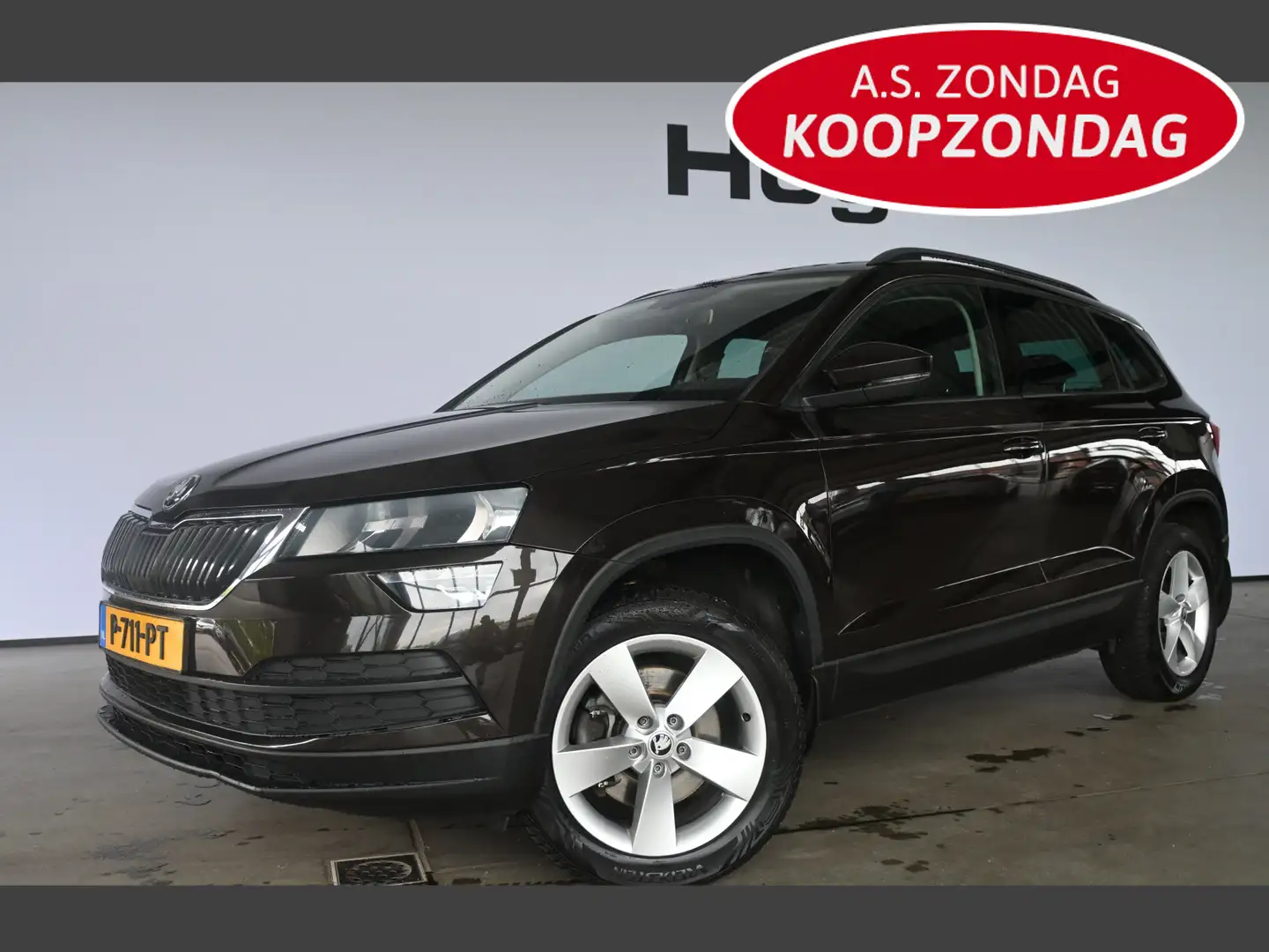 Skoda Karoq 1.0 TSI Style Automaat Clima Carplay Stoelverwarmi Bruin - 1