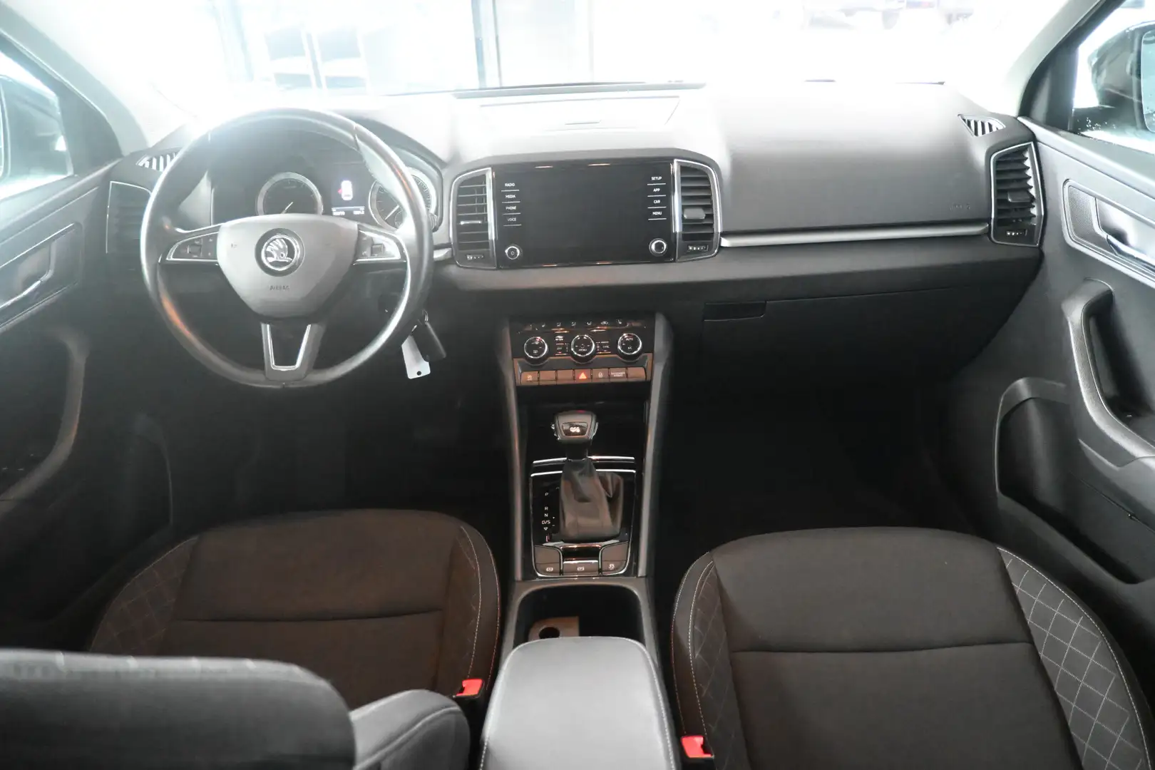 Skoda Karoq 1.0 TSI Style Automaat Clima Carplay Stoelverwarmi Bruin - 2