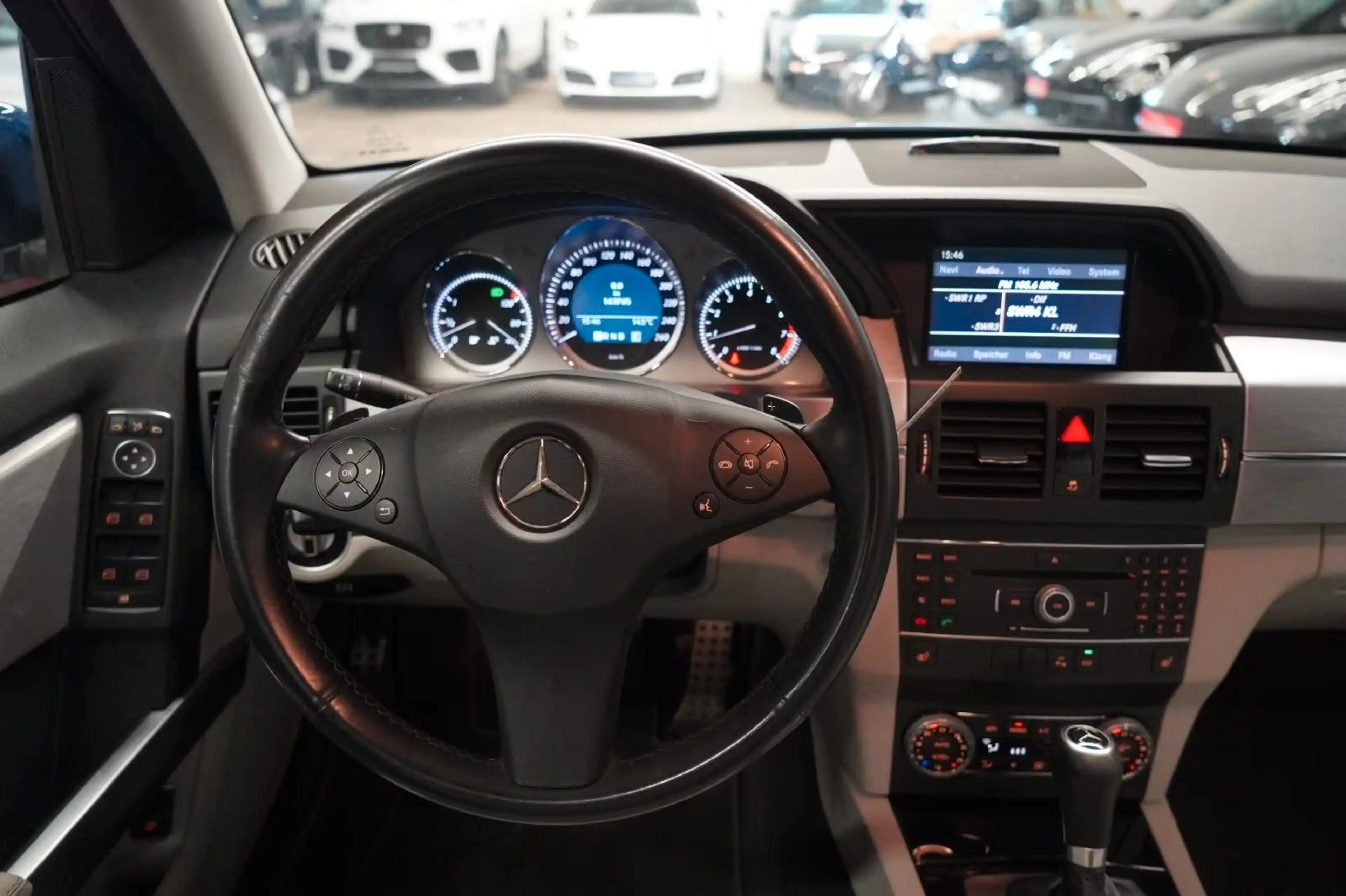 Mercedes-Benz GLK 350 GLK-350 4Matic *1Hand*Automatik*Leder*MFL*Navi* — photo 15