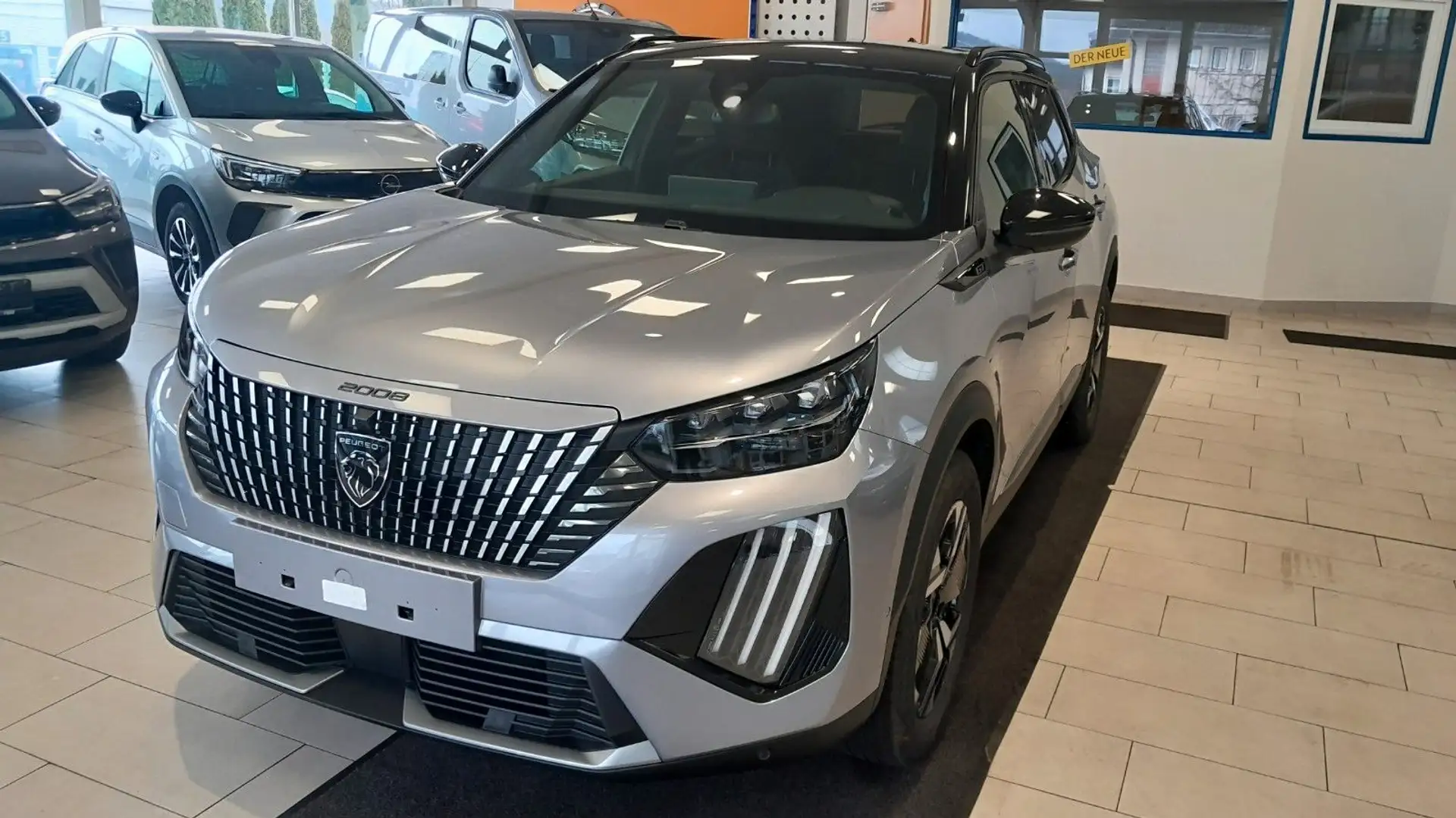 Peugeot 2008 Hybrid 136 GT Gris - 1