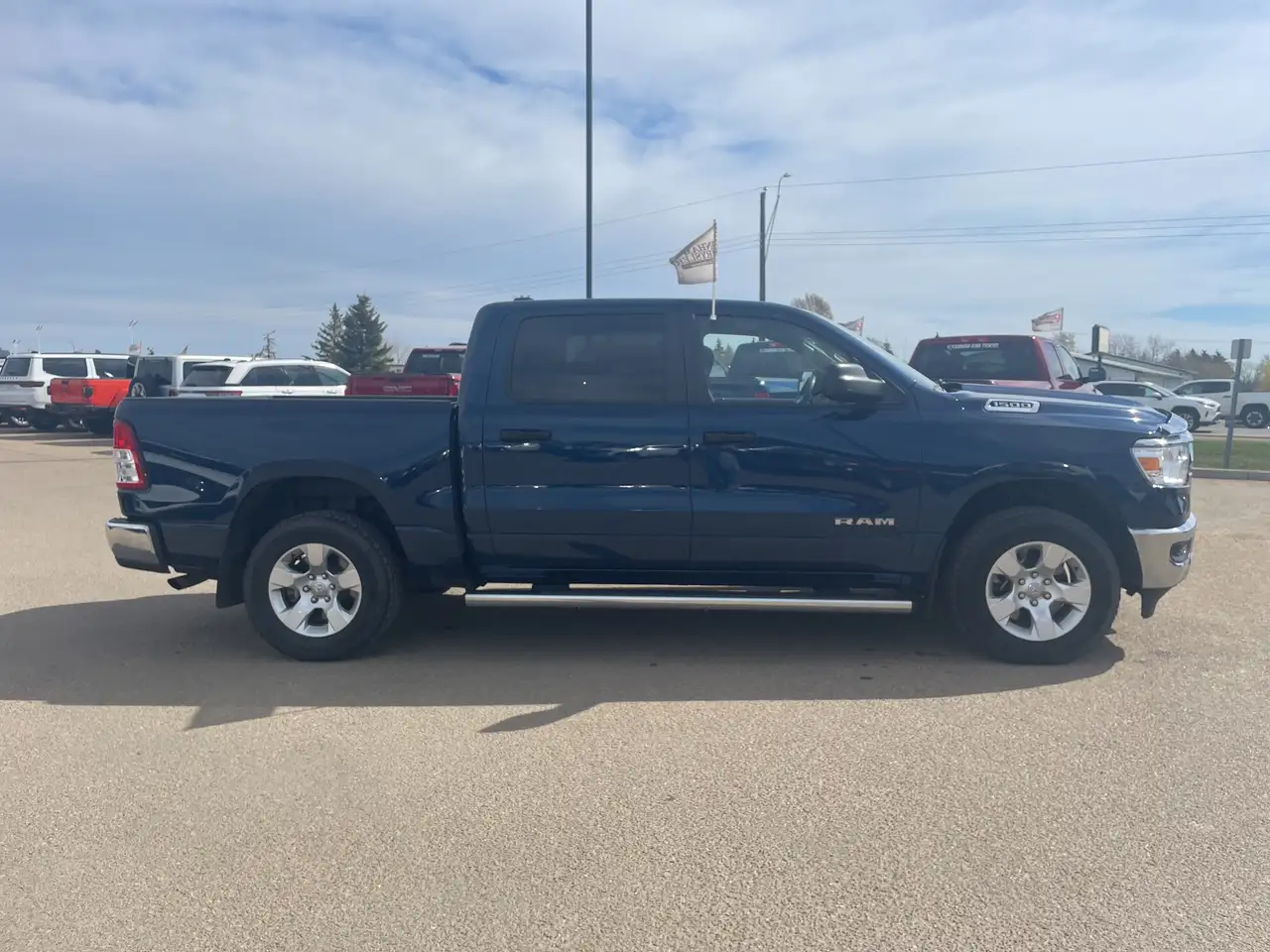 RAM 1500 снимка RAM 1500