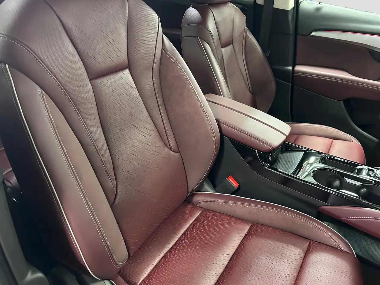 Buick Envision снимка Buick Envision