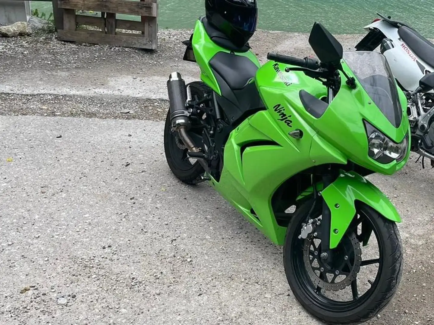 Kawasaki Ninja 250 R Verde - 2