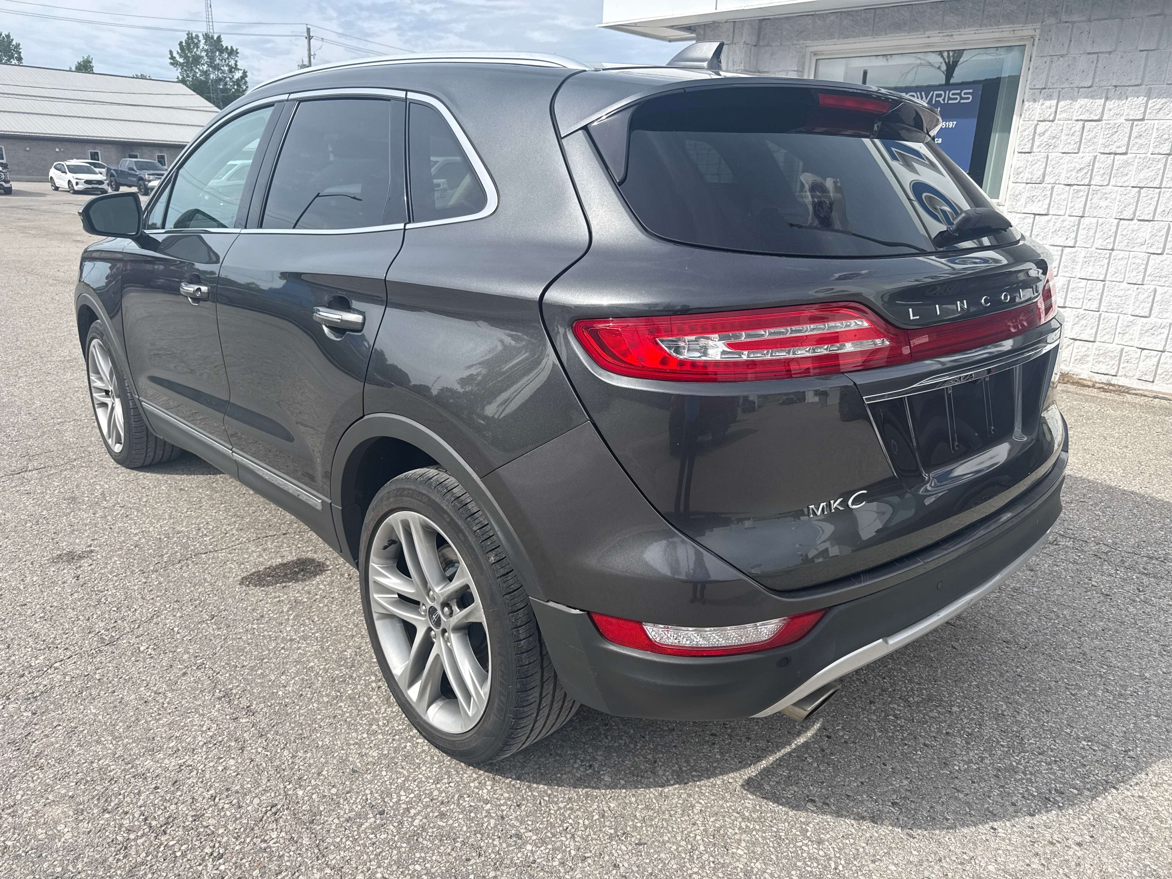 2019 Lincoln MKC RESERVE | AWD | LEATHER | SUNROOF | NO ACCIDENTS — photo 1
