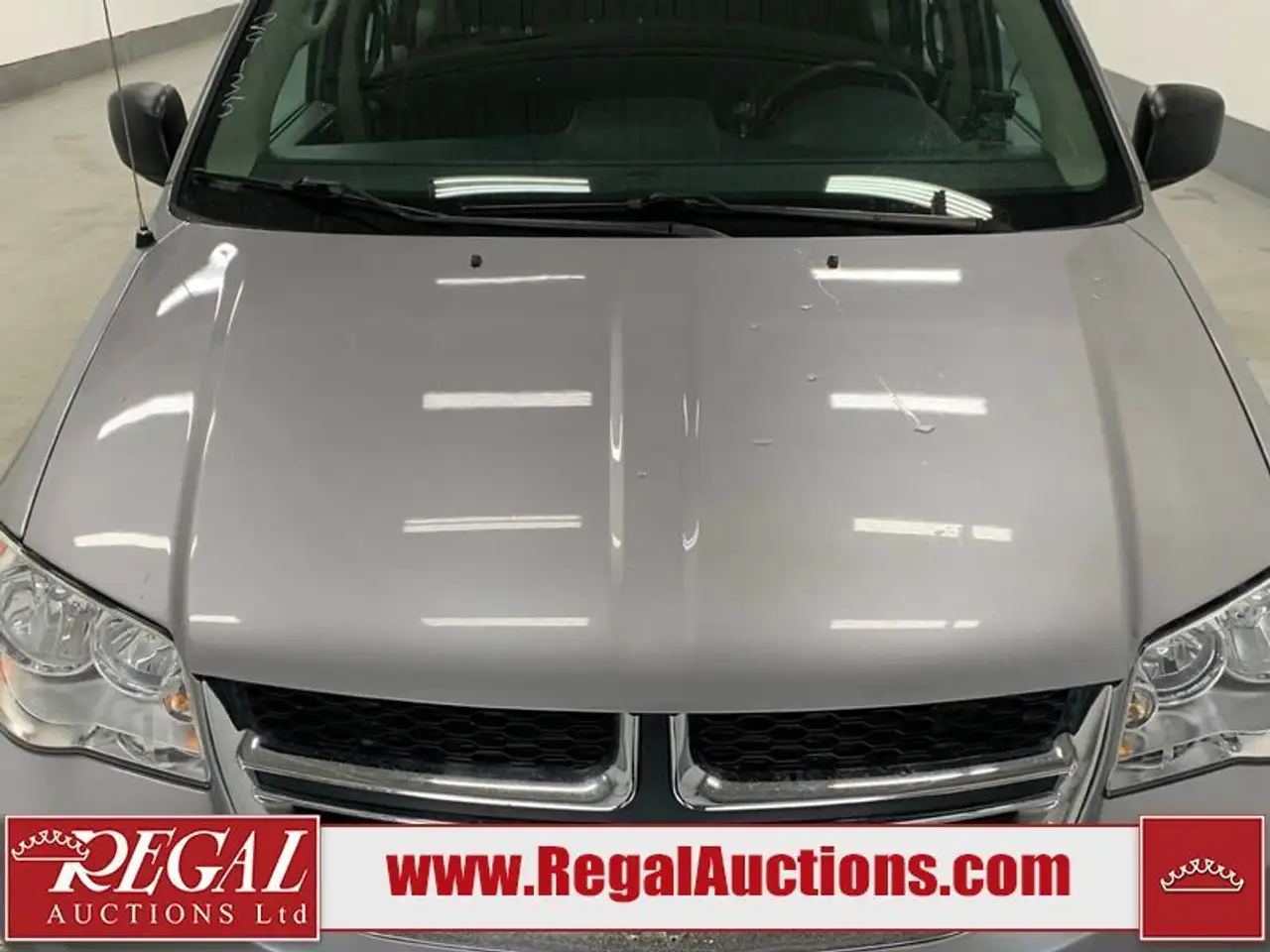 Dodge Grand Caravan снимка Dodge Grand Caravan