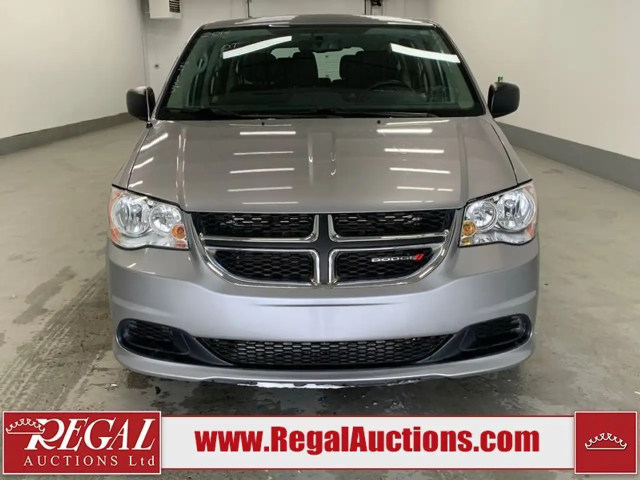 Dodge Grand Caravan снимка Dodge Grand Caravan