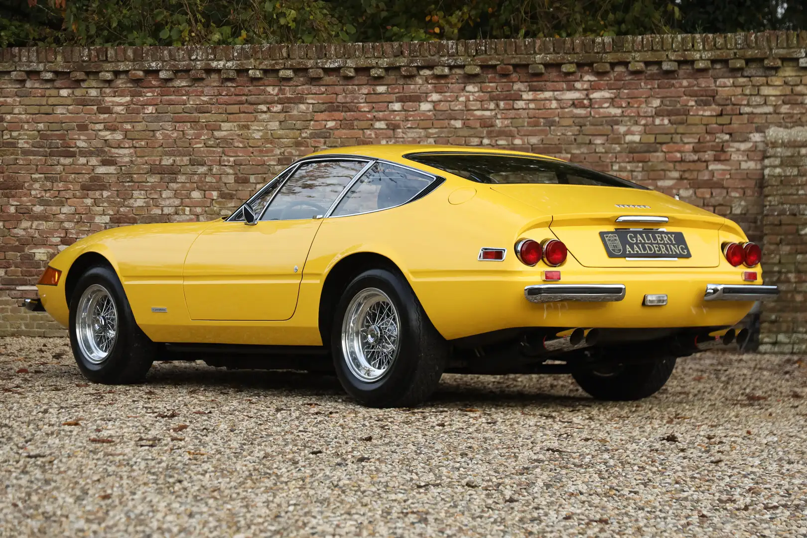 Ferrari 365 GTB/4 Daytona "5.724 miles" Ferrari Classiche cert Gelb - 2