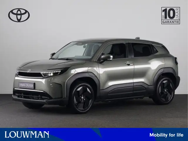 Toyota Urban Cruiser Dynamic 61 kWh *NIEUW*