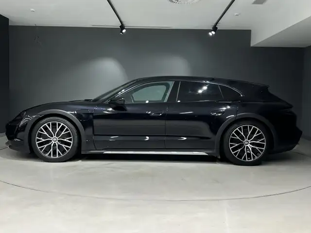 Porsche Taycan view 2