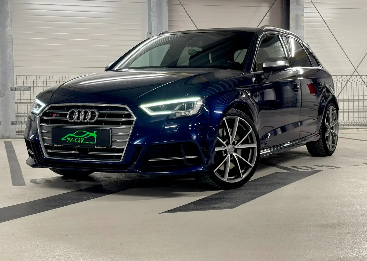Audi S3 2.0 TFSI quattro**LED**Virtual C.**B&O** Blau - 1