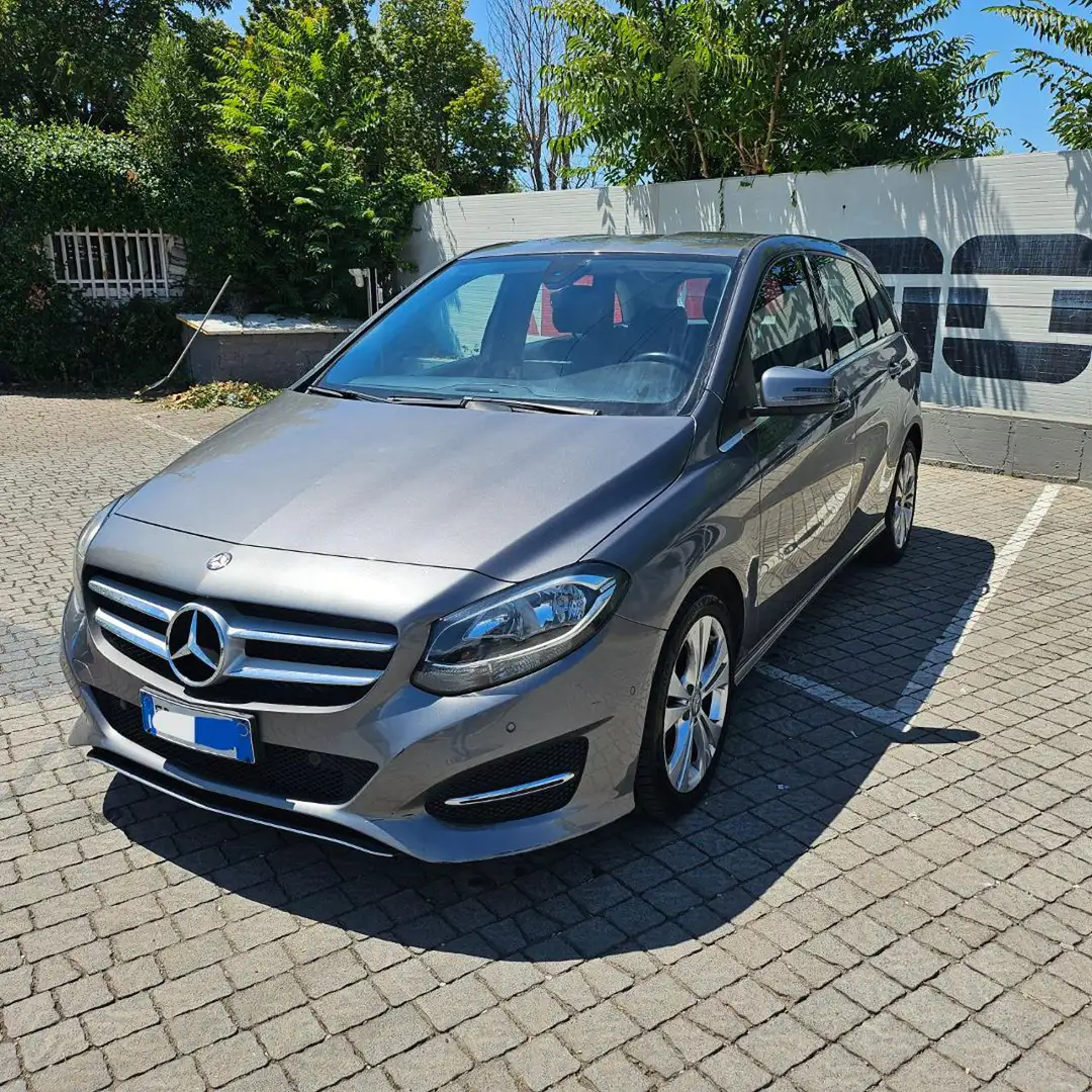 Mercedes-Benz B 180 d Automatic Sport Grigio - 1