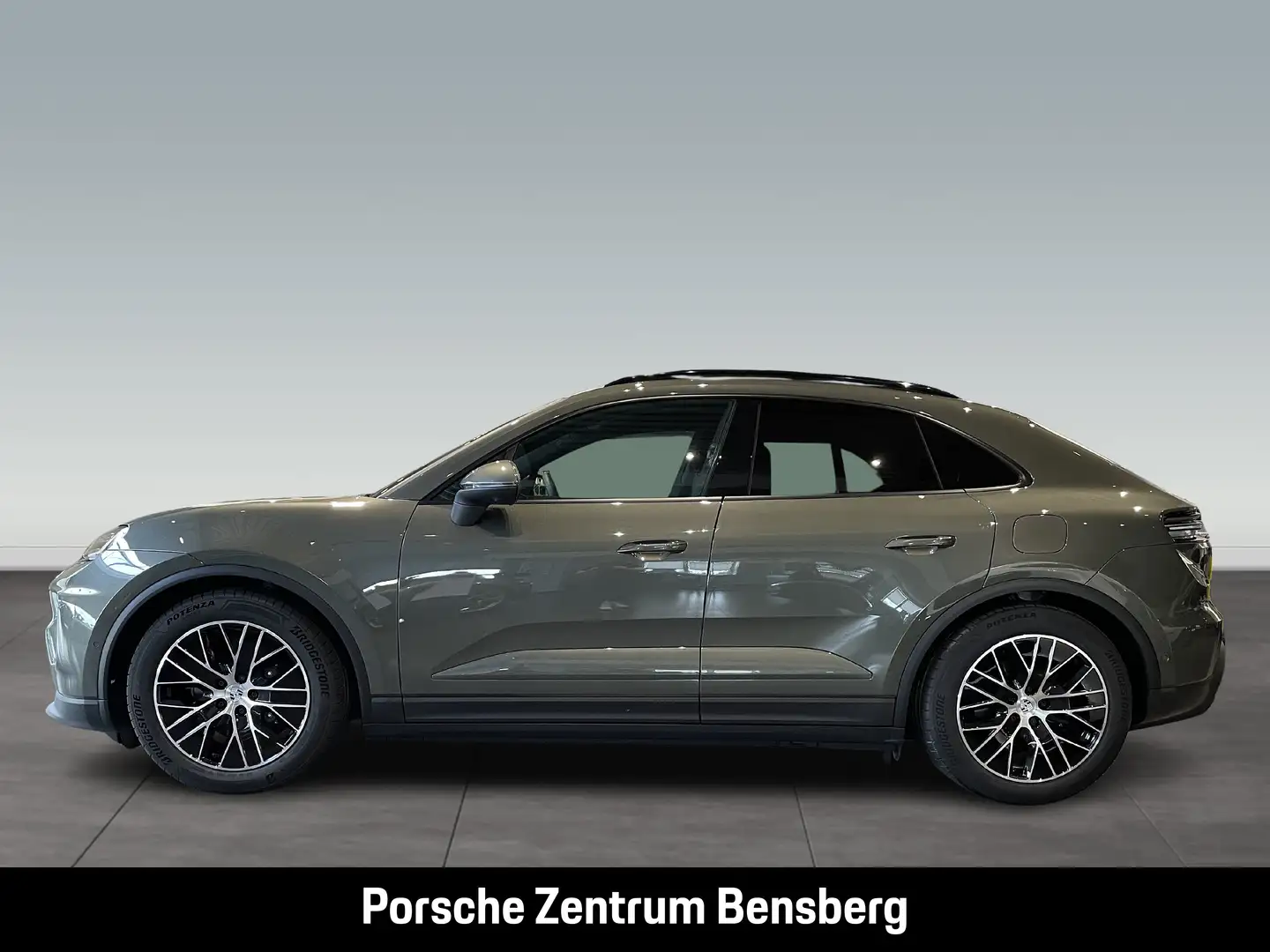 Porsche Macan 4 Electric Grün - 2