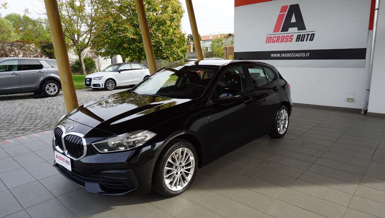 BMW 118 i Business Advantage 140cv auto
