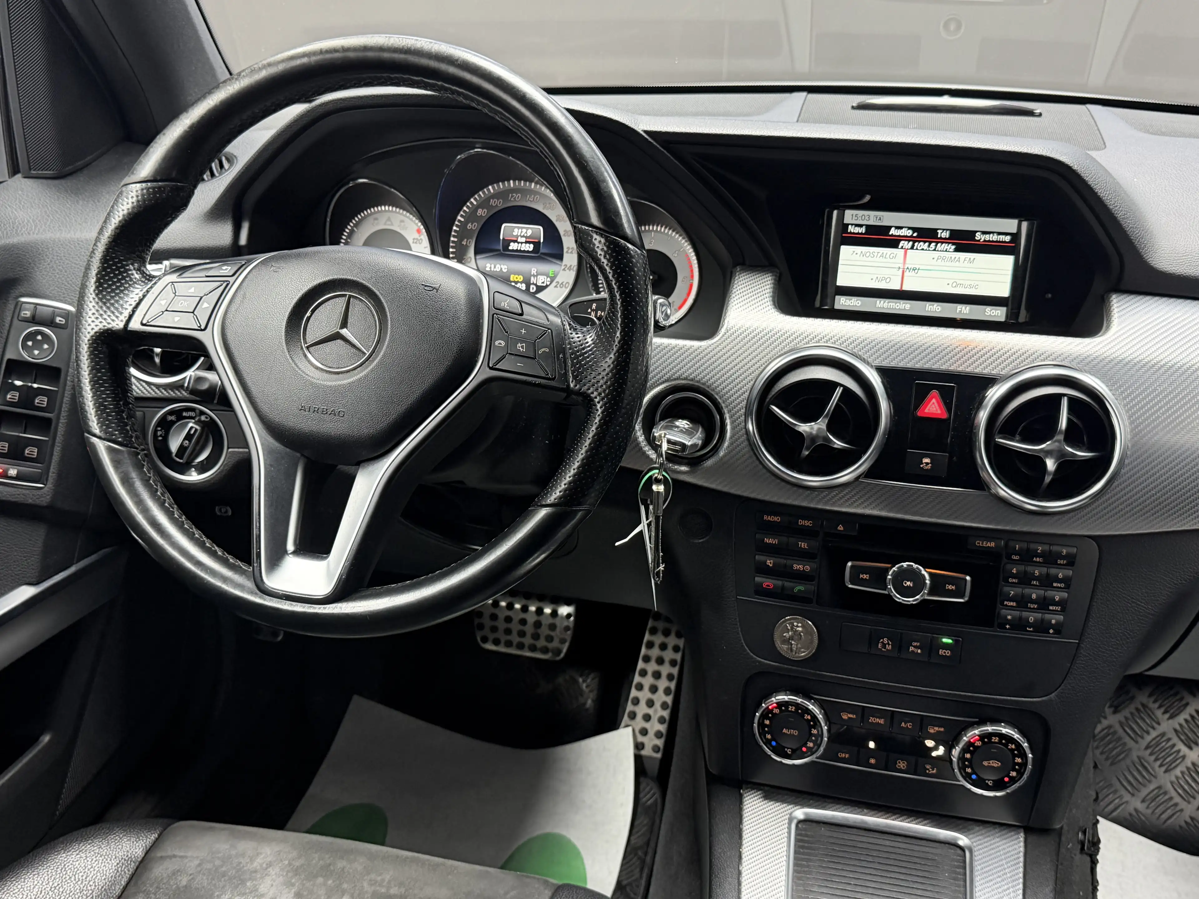 Mercedes-Benz GLK 200 CDI * 1ER PROP + GPS + REGU + JANTES + XÉNON * — photo 11