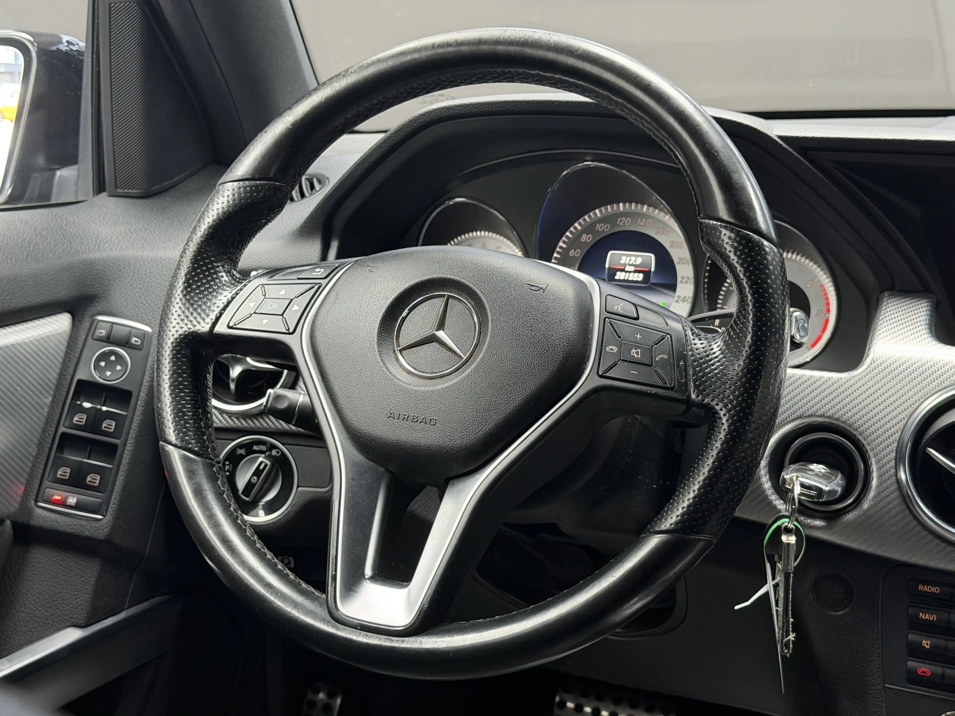 Mercedes-Benz GLK 200 CDI * 1ER PROP + GPS + REGU + JANTES + XÉNON * — photo 12