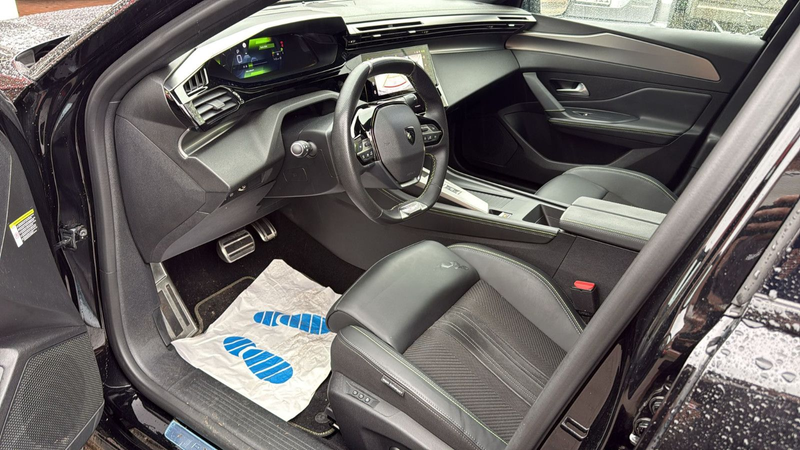 Peugeot 408 PureTech 130 GT — photo 10