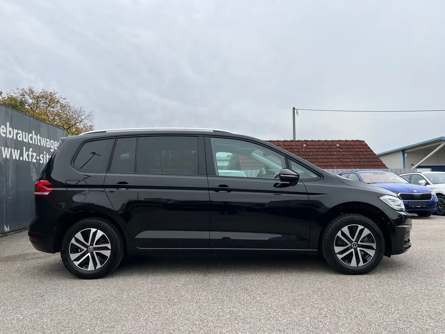 Volkswagen Touran 1,5 TSI Energy DSG| NP €57.000 Schwarz - 2