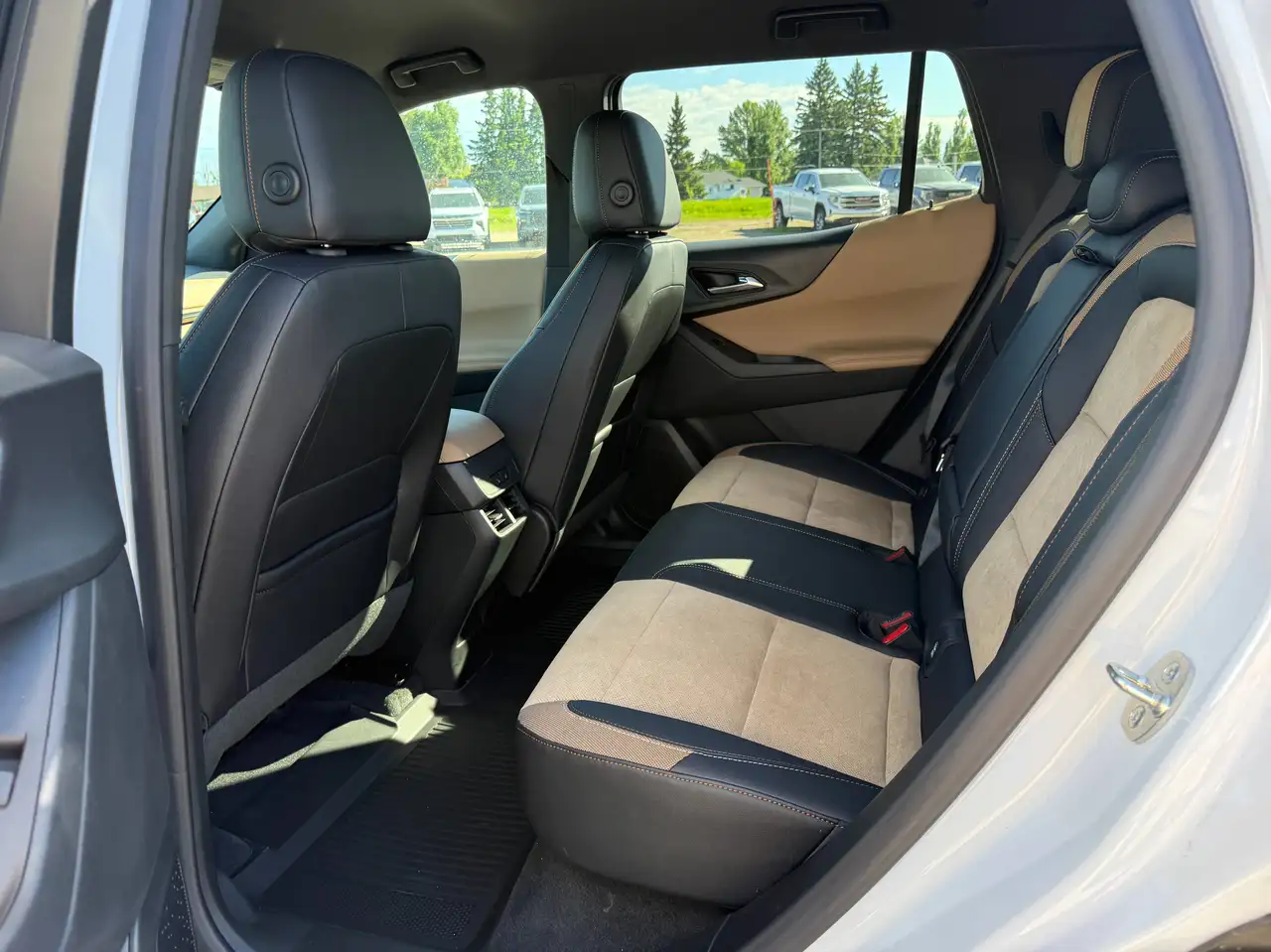 Chevrolet Equinox снимка Chevrolet Equinox