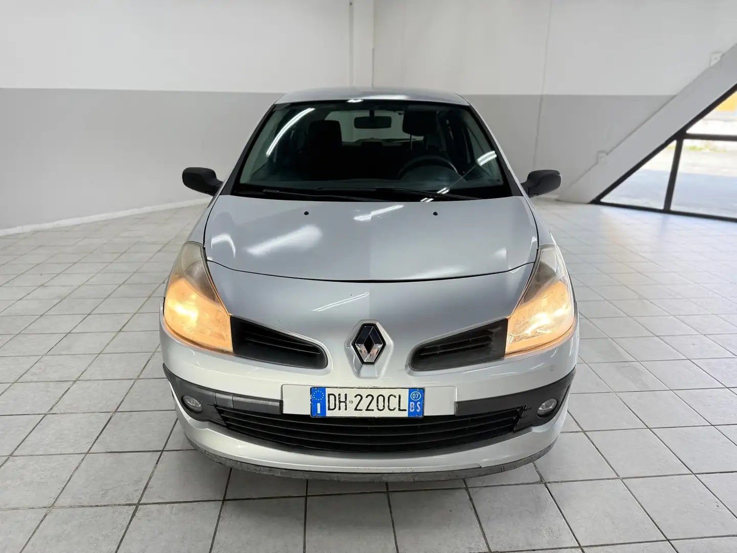 Renault Clio 3p 1.2 16v Luxe Dynamique - 1