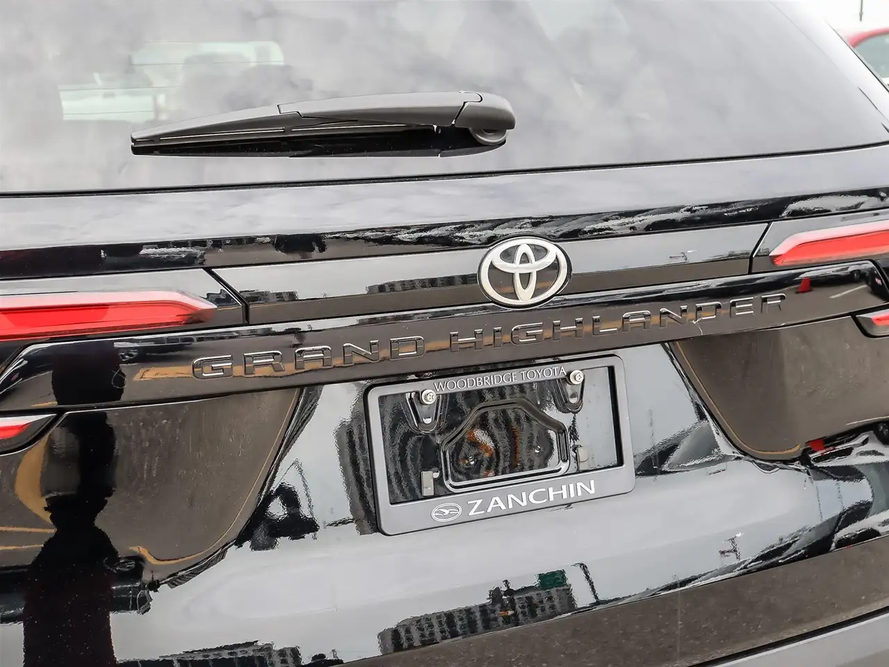 Toyota Grand Highlander снимка Toyota Grand Highlander