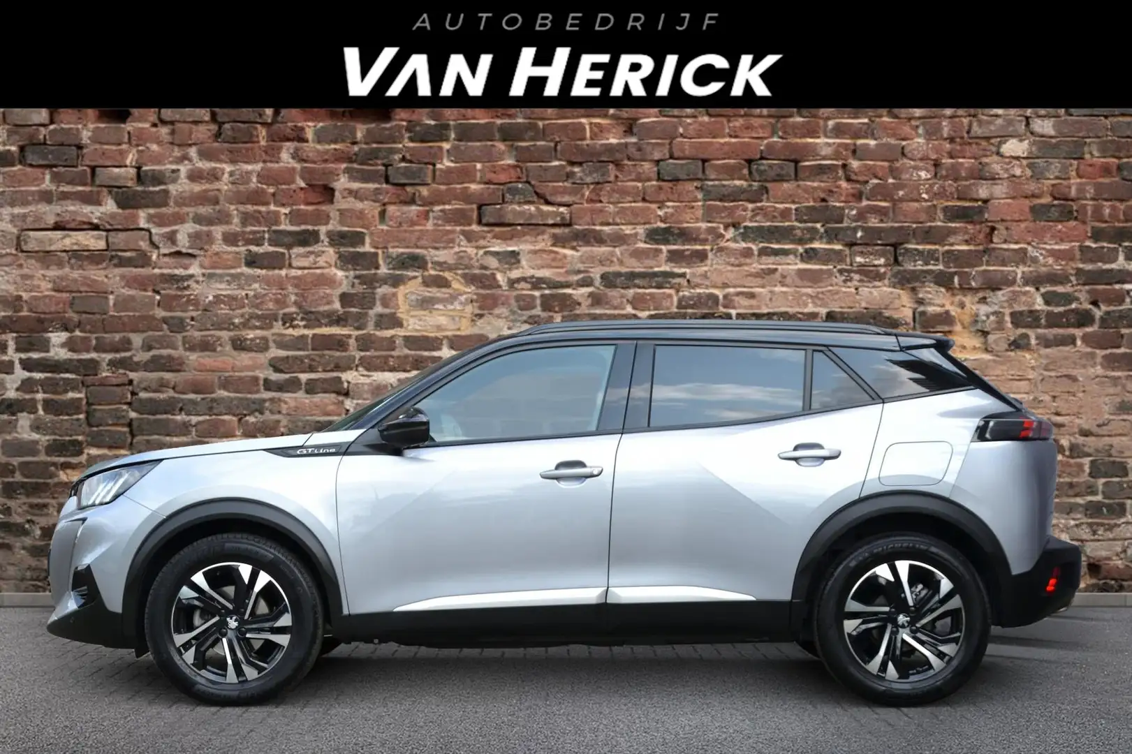 Peugeot 2008 1.2 PureTech GT-line | Navi | LED koplampen | Acht Сірий - 2