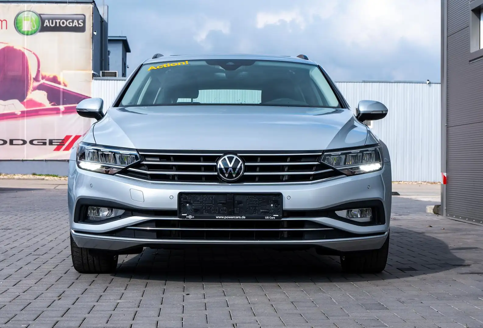 Volkswagen Passat Variant 1.5 TSI Business,LPG,AHK Argent - 2