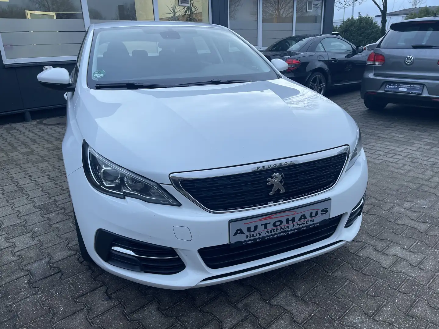 Peugeot 308 SW Diesel SW BlueHDi 130 EAT8 Stop Voll Automatik Weiß - 1