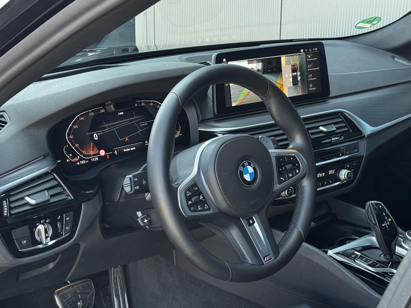 BMW 530 5-serie Touring 530i High Executive Edition | M sp — photo 6