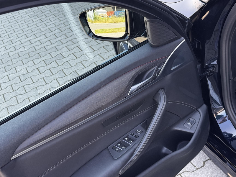 BMW 530 5-serie Touring 530i High Executive Edition | M sp — photo 20