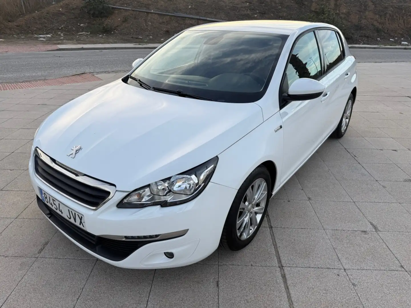 Peugeot 308 1.6BlueHDi S&S Style 100 Blanco - 1