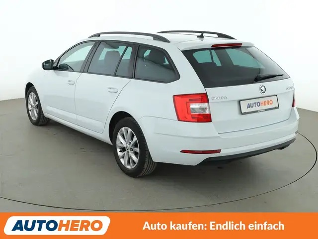 Skoda Octavia view 4