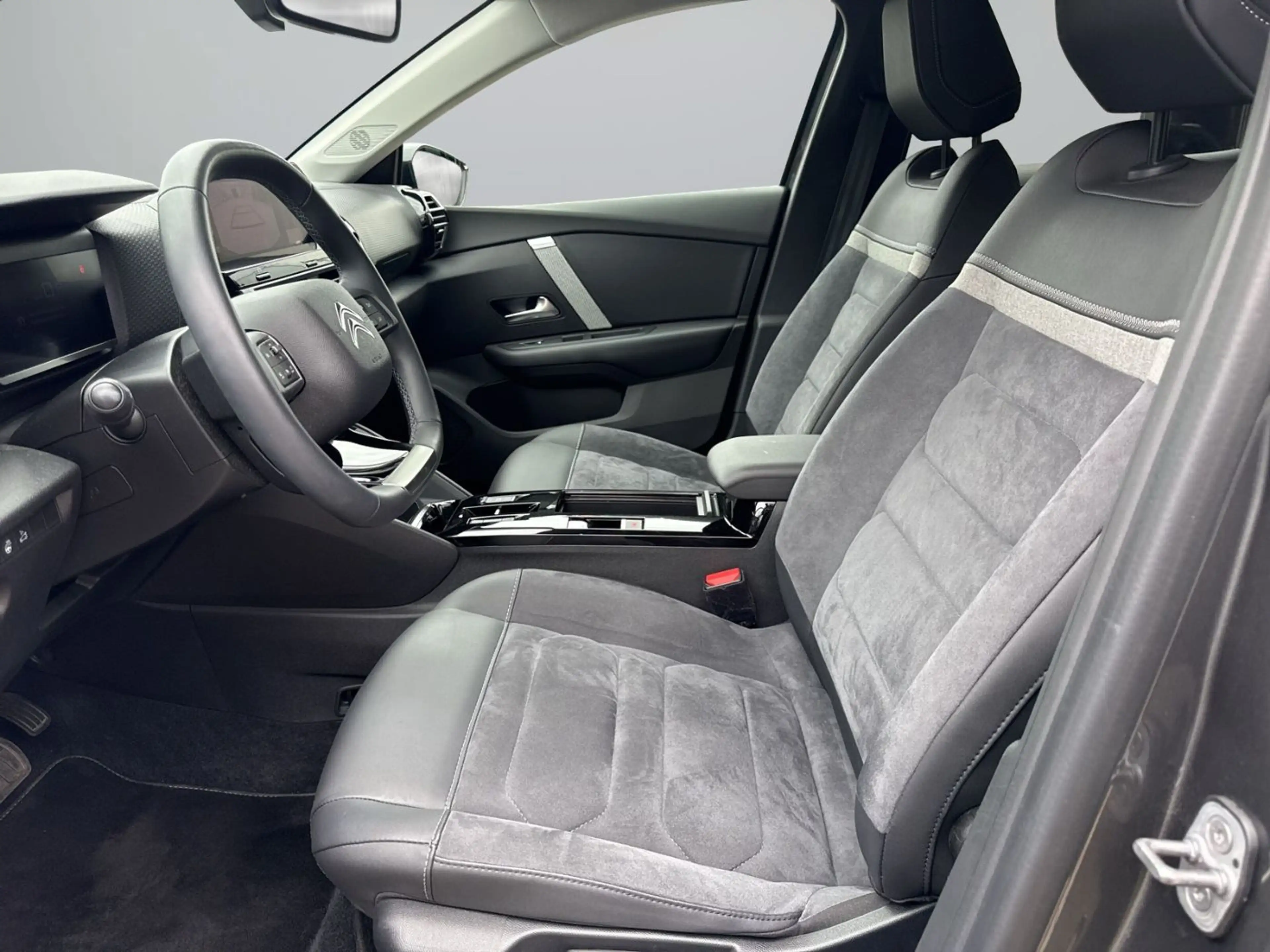 Citroen C4 X Citroën ë-  e  e-Shine ACC+Alcantara+LED — photo 11
