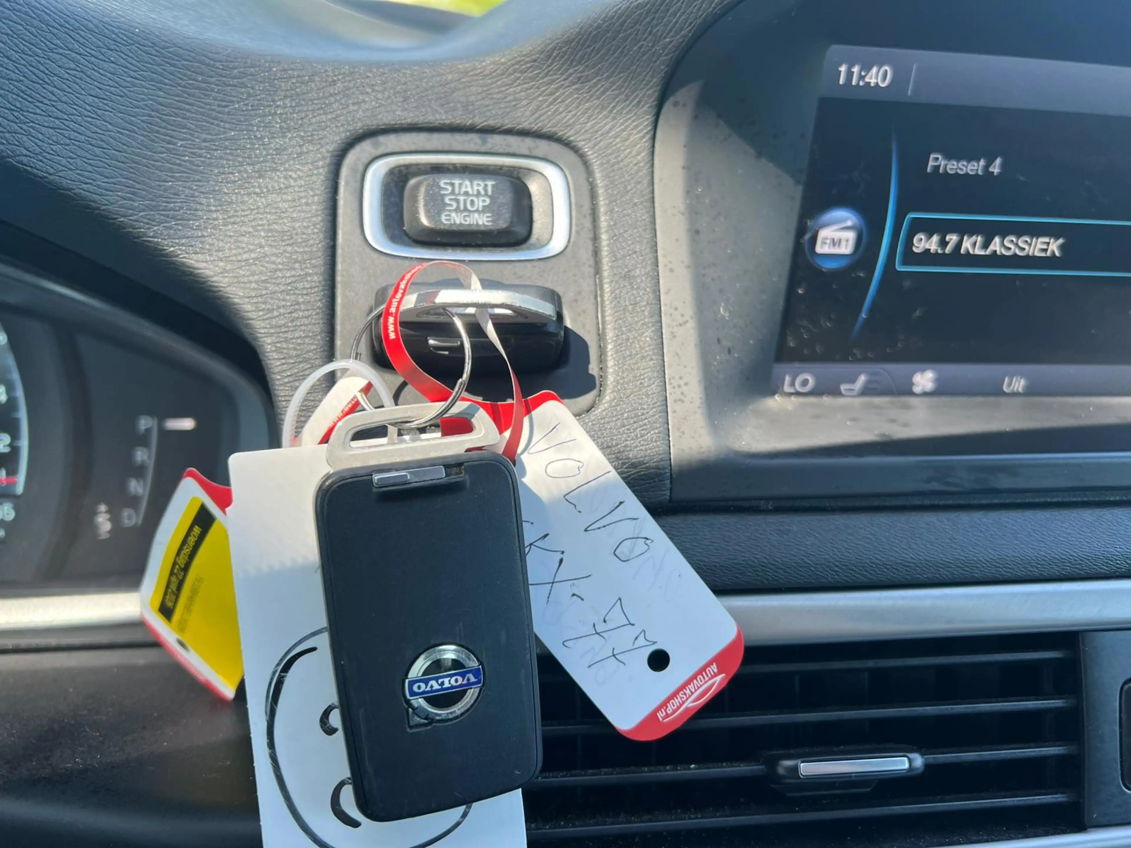 Volvo V70 1.6 T4 Nordic+ Navi Lederbekleding Cuise Automaat — photo 13