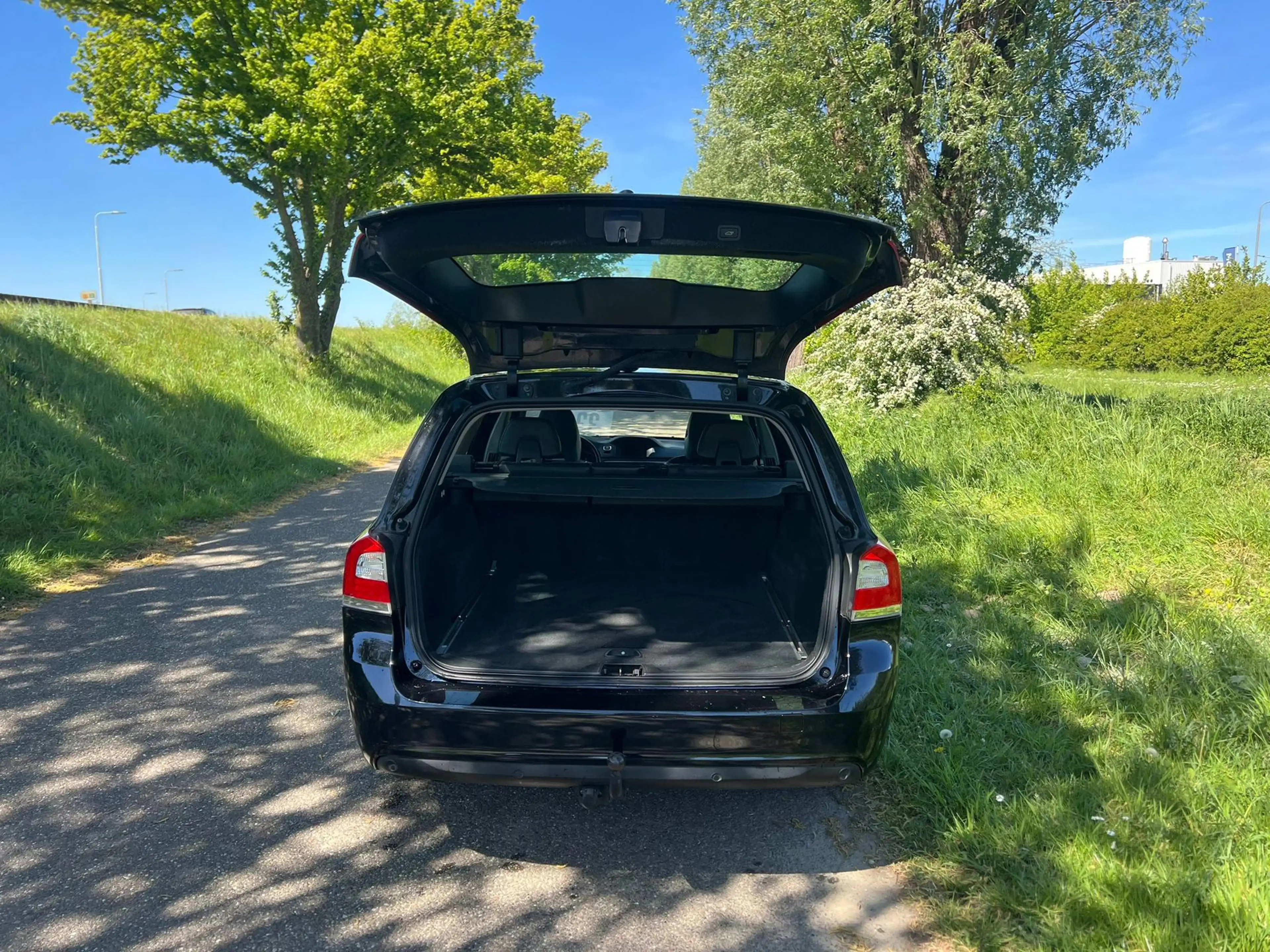 Volvo V70 1.6 T4 Nordic+ Navi Lederbekleding Cuise Automaat — photo 6