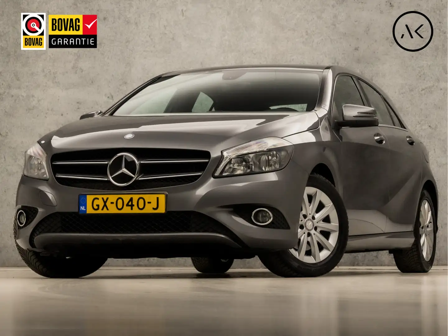 Mercedes-Benz A 180 Sport (NAVIGATIE, CLIMATE, SPORTSTOELEN, STOELVERW Grijs - 1