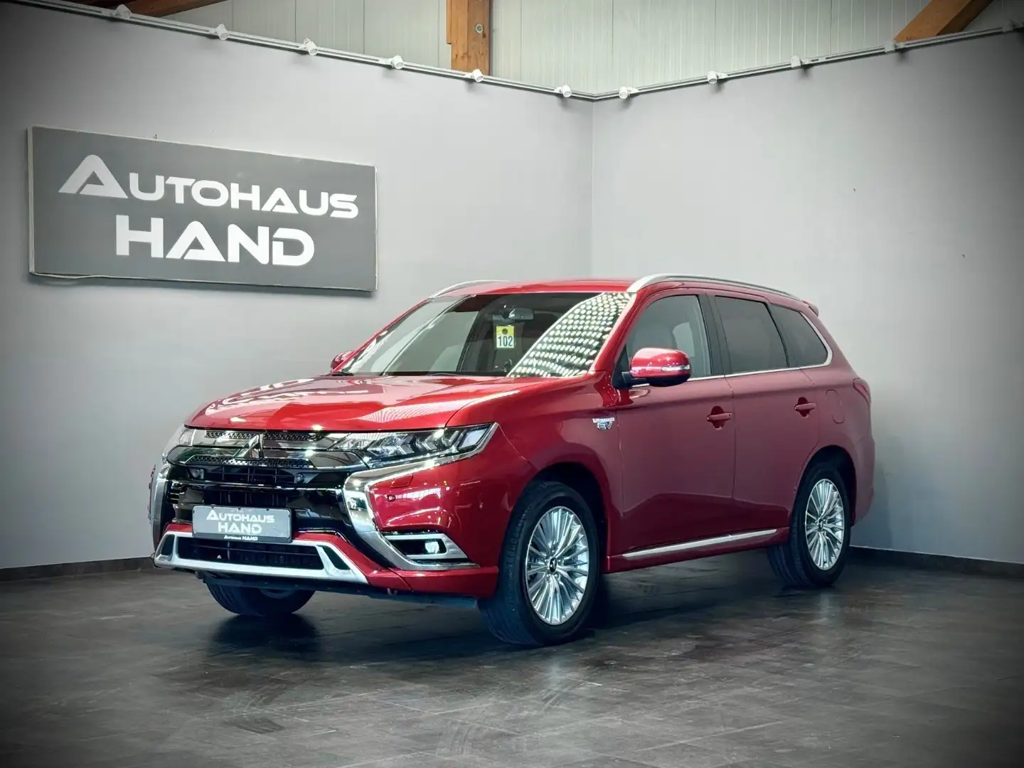 Mitsubishi Outlander PHEV Intro Edition*4WD*LED*Navi Rosso - 1