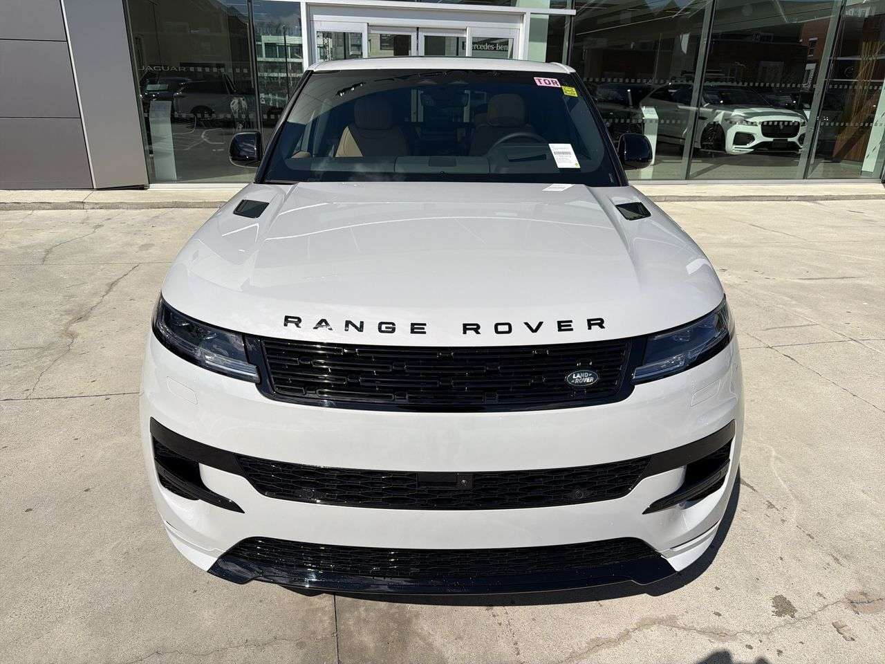 2026 Land Rover Range Rover Sport P400 Dynamic SE alt 3